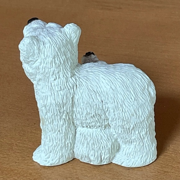 Resin Polar Bear Figurine - Picture 2 of 6